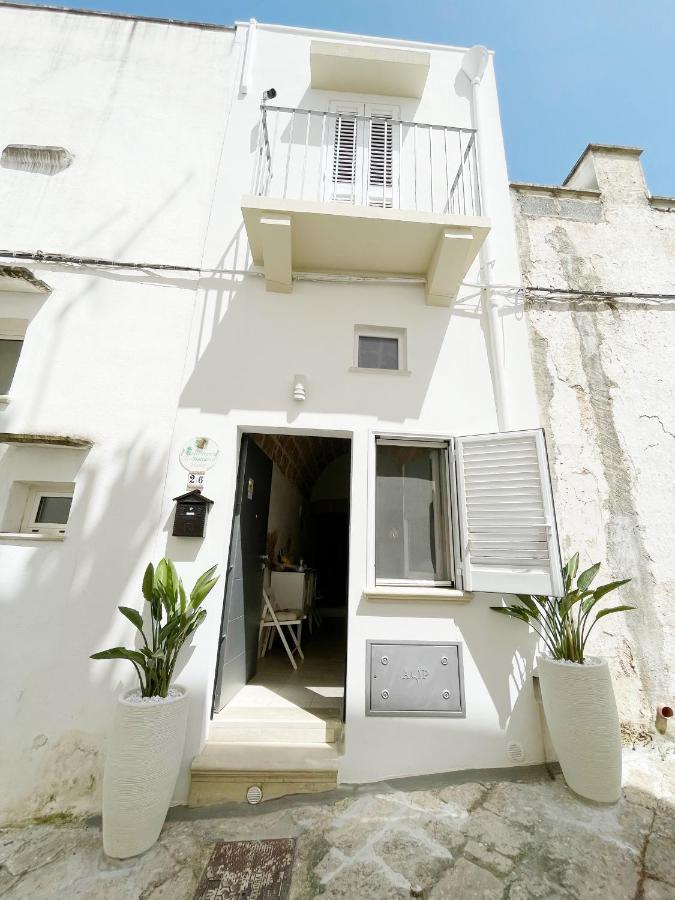Mediterraneo House- Casa Nel Centro Storico Матіно Екстер'єр фото