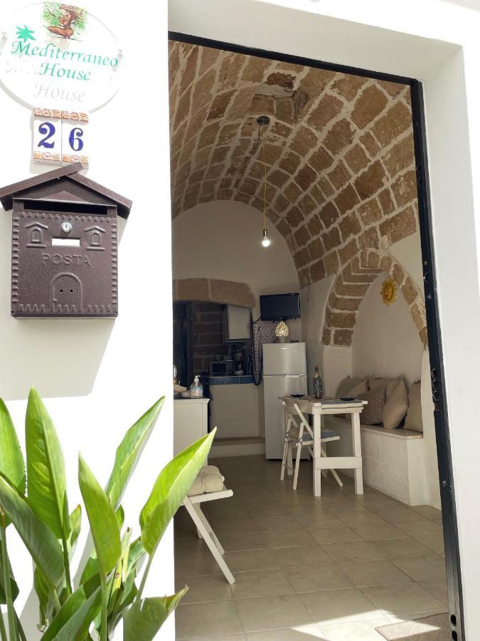 Mediterraneo House- Casa Nel Centro Storico Матіно Екстер'єр фото