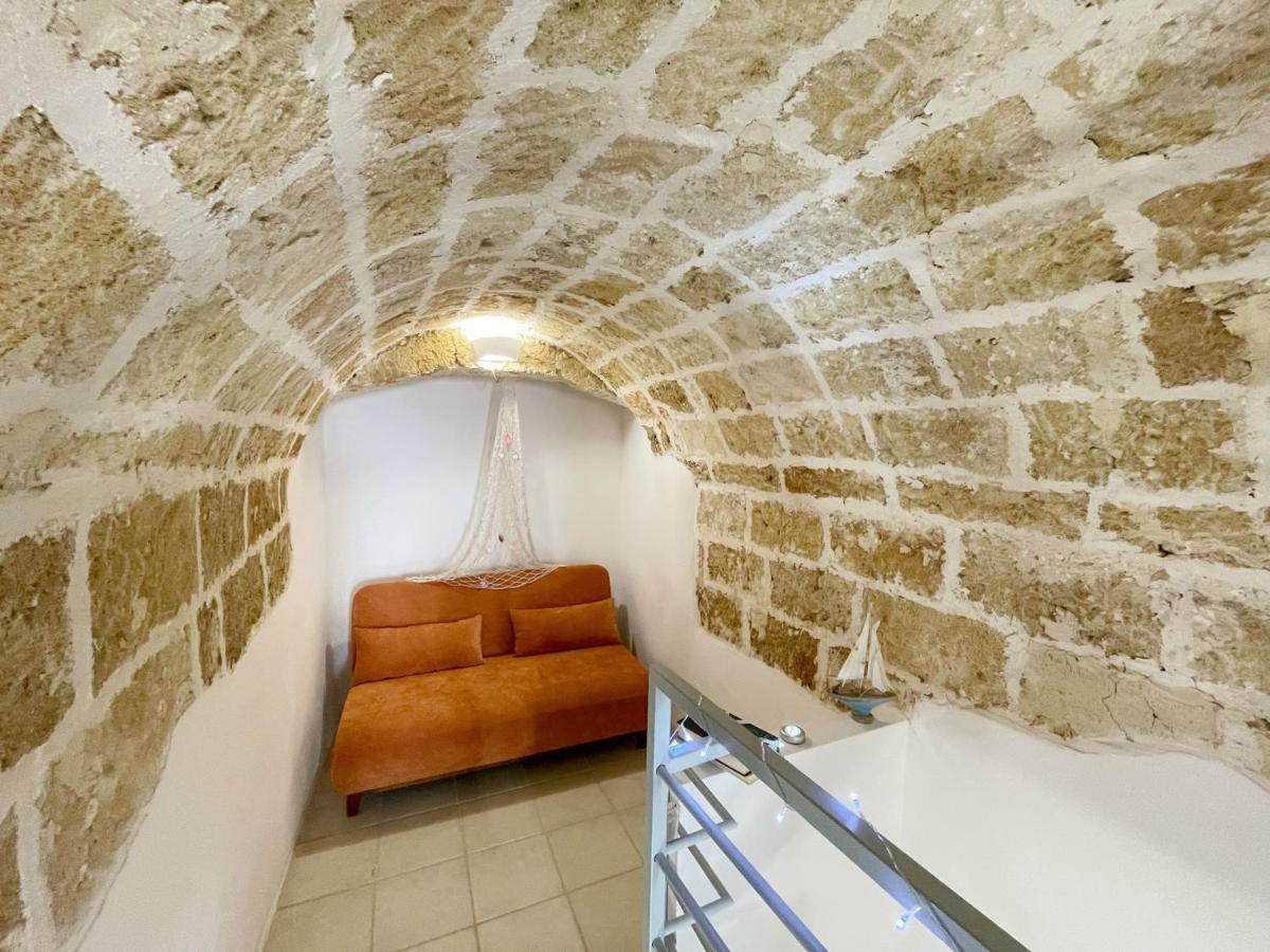 Mediterraneo House- Casa Nel Centro Storico Матіно Екстер'єр фото